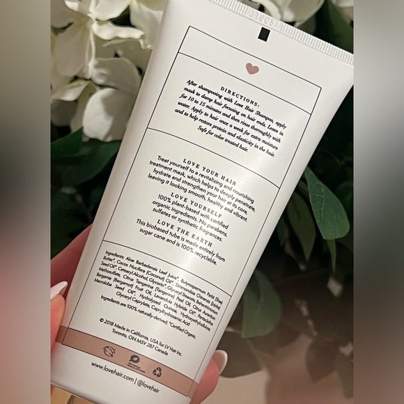 LOVE HAIR • NOURISHING TREATMENT MASK - Picture 3 of 4